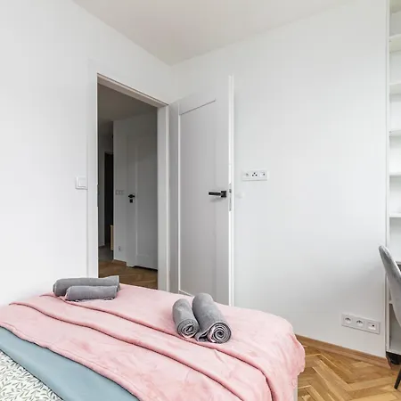 Apartman Family Spot By Vaya